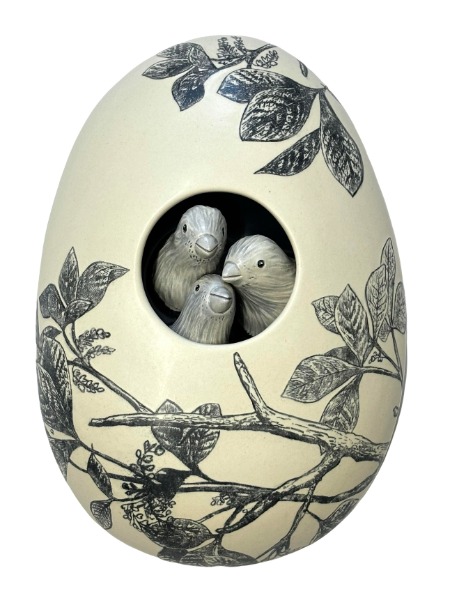 Sandra Tarantino, Nest
